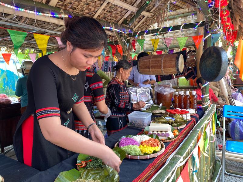 https://files.locallife.asia/images/800/1763544778298-image (1).jpg